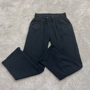 Black colosseum straight leg pants